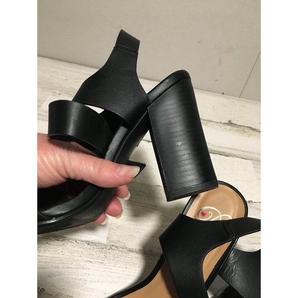 Unknown brand woman’s double ankle strap black 4” chunky heeled dress sandal - Picture 7 of 7